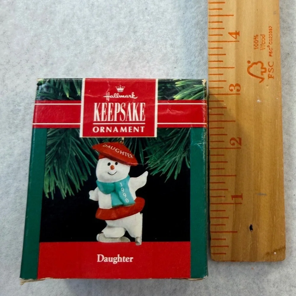 Hallmark Keepsake Ornament 1990 Daughter Snowman Ice Skating Vintage QX449-6